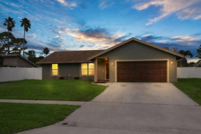 Glamorous home-Minutes to the beach & Downtown